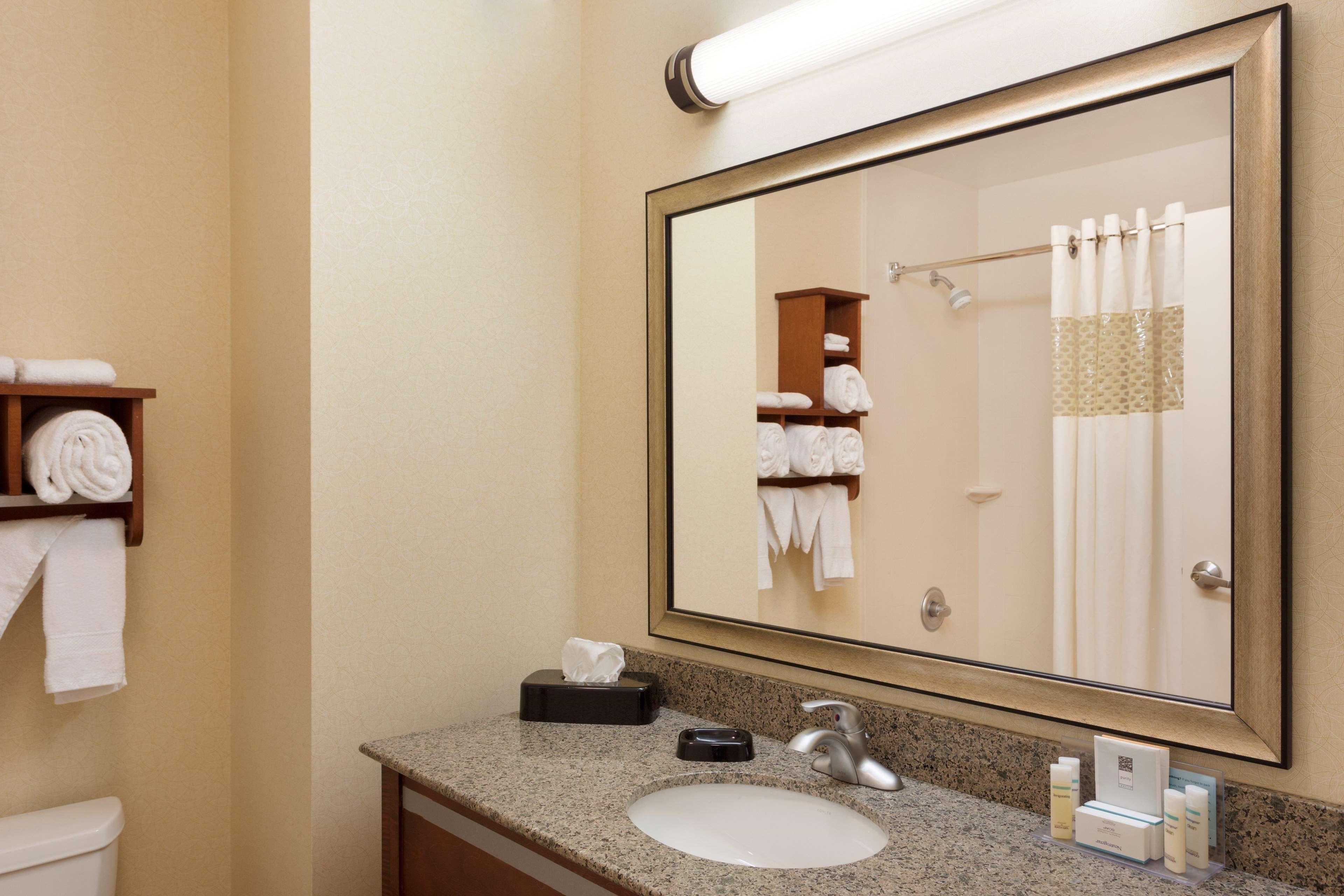 Hampton Inn&Suites Detroit/Chesterfield Exterior foto