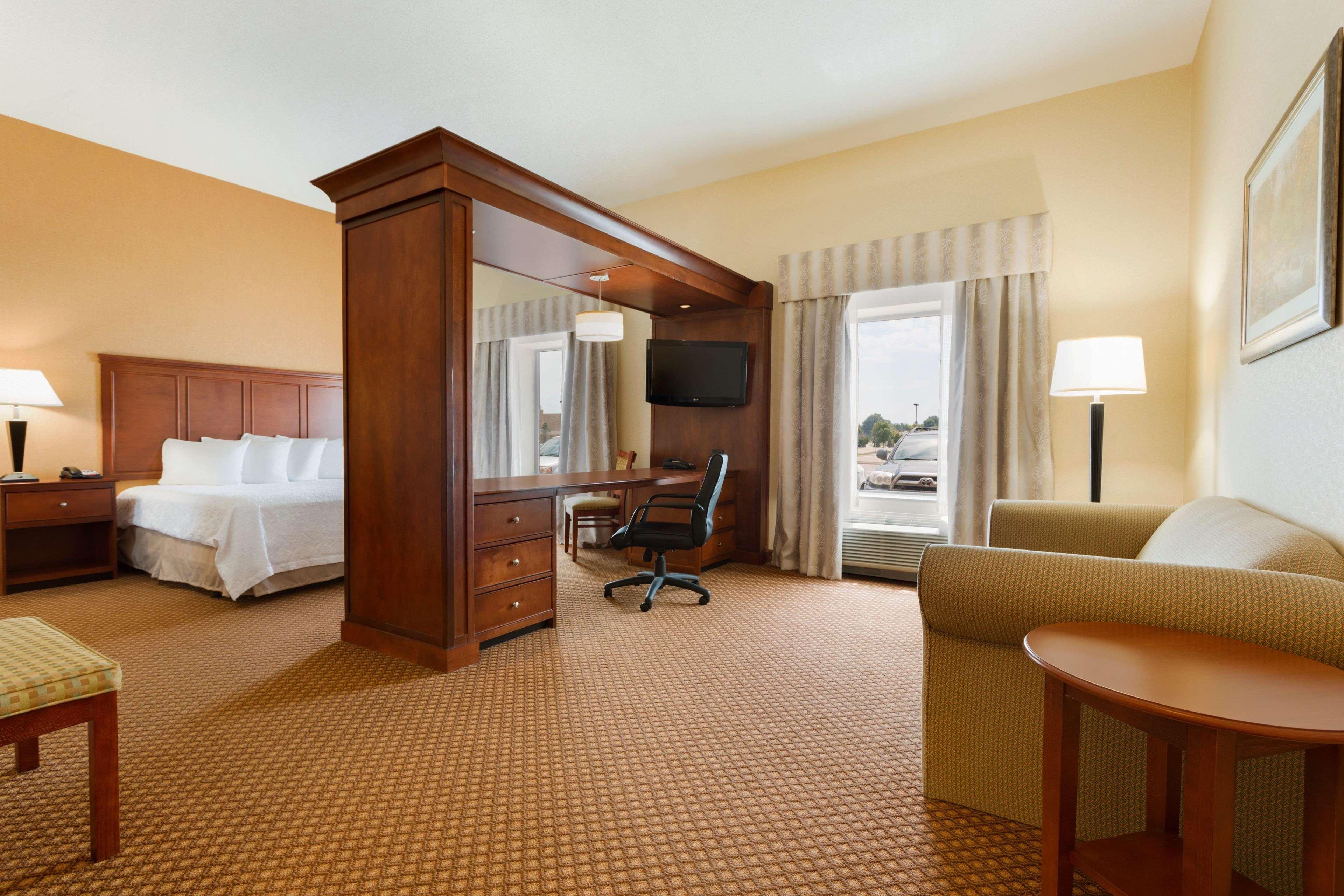 Hampton Inn&Suites Detroit/Chesterfield Exterior foto